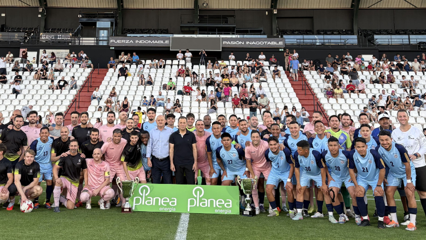 UNIÓN LATINA CONQUISTA LA SUPERCOPA IMD - PLANEA ENERGÍA DE FÚTBOL SENIOR EN EL CARLOS BELMONTE